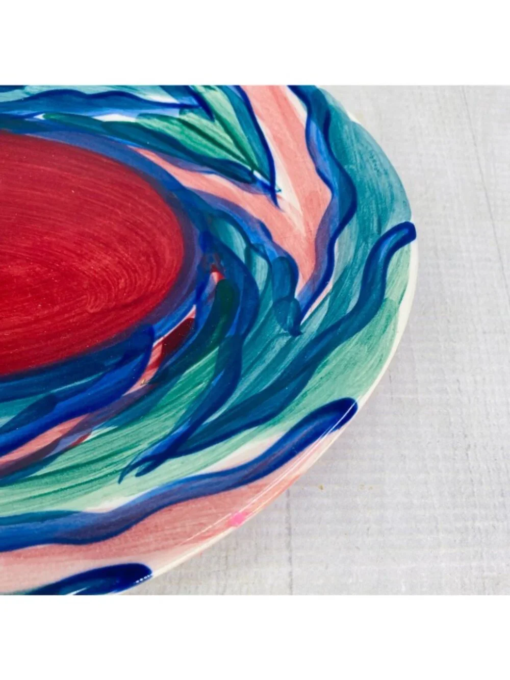 Gail Pittman FLAME Red Green Blue Wavy Line Band Ceramic 11.5